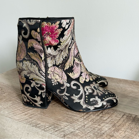 Sam Edelman Taye Jacquard Booties - Picture 1 of 8